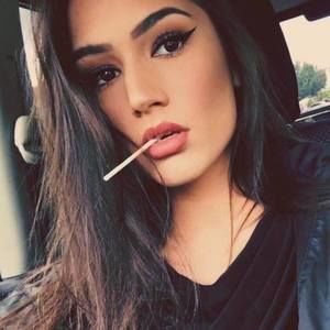 Meet your Posher, Marcela